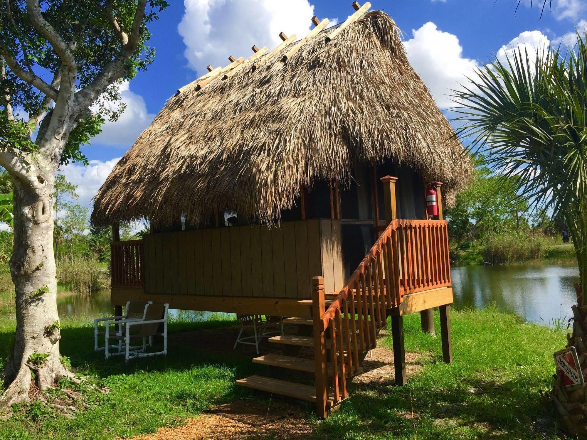 Everglades Chickee Cottage & Bungalow - Ochopee エクステリア 写真